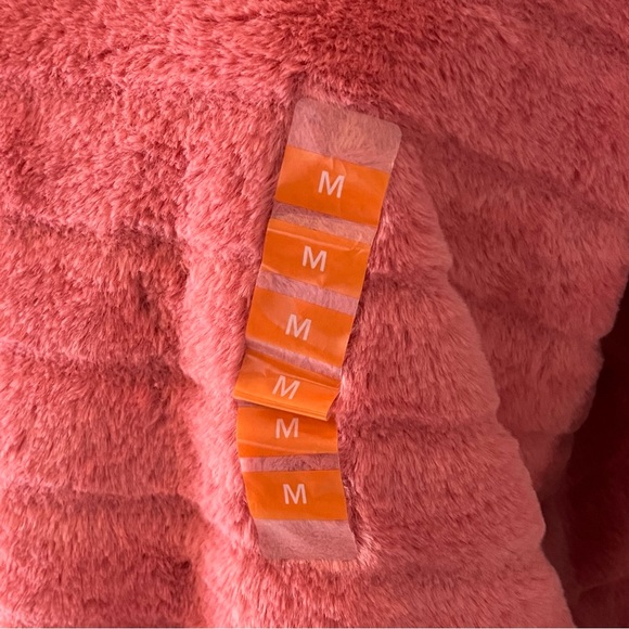 Steve Madden Faux Fur Sweatshirt Top stripe medium tea rose pink - Picture 13 of 16